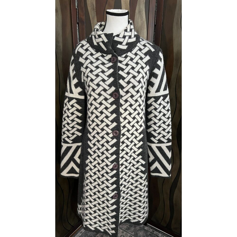 Cocogio black and white crosshatch print wool blend sweater coat. Size L.